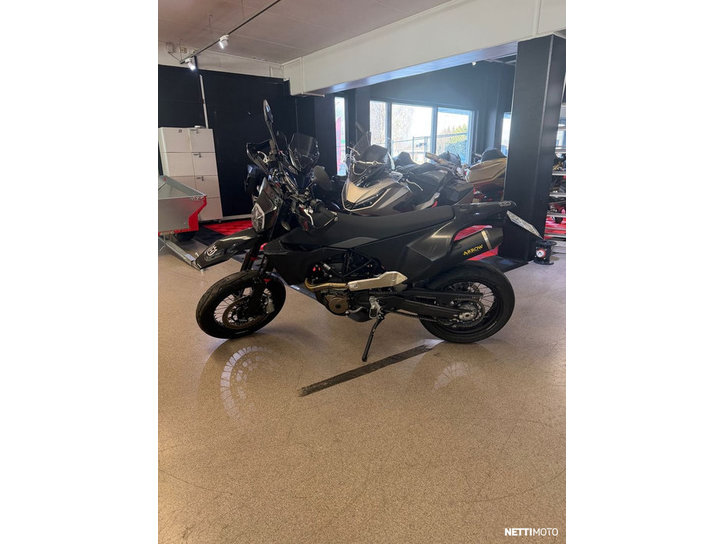 Moottoripyörä Husqvarna 701 2024 24396398