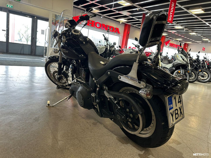 Moottoripyörä Harley-Davidson Softail 2003 24438469