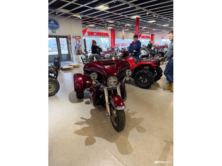 Moottoripyörä Harley-Davidson Touring 2014 24472027