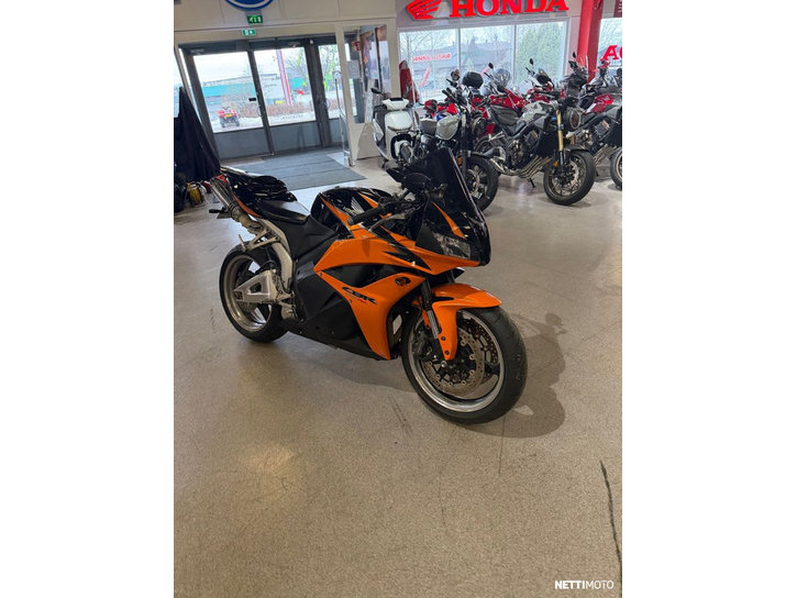 Moottoripyörä Honda CBR 2007 24472637