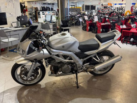 Moottoripyörä Suzuki SV 2004 24473504