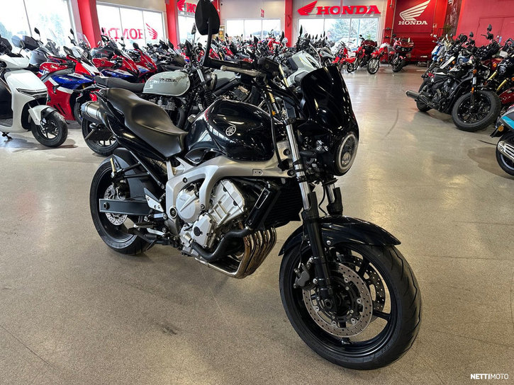 Moottoripyörä Yamaha FZ6-S 2005 24483910