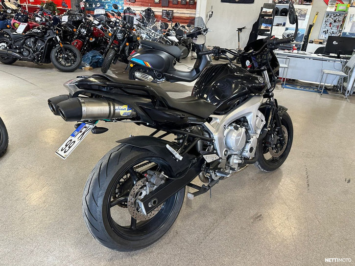 Moottoripyörä Yamaha FZ6-S 2005 24483911
