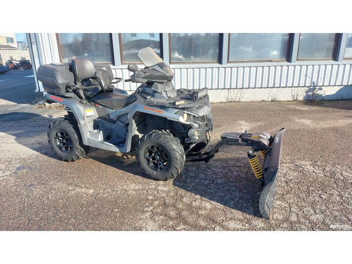 Mönkijä Can-Am Outlander Max 2017 24512676