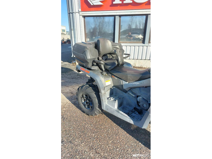 Mönkijä Can-Am Outlander Max 2017 24512678