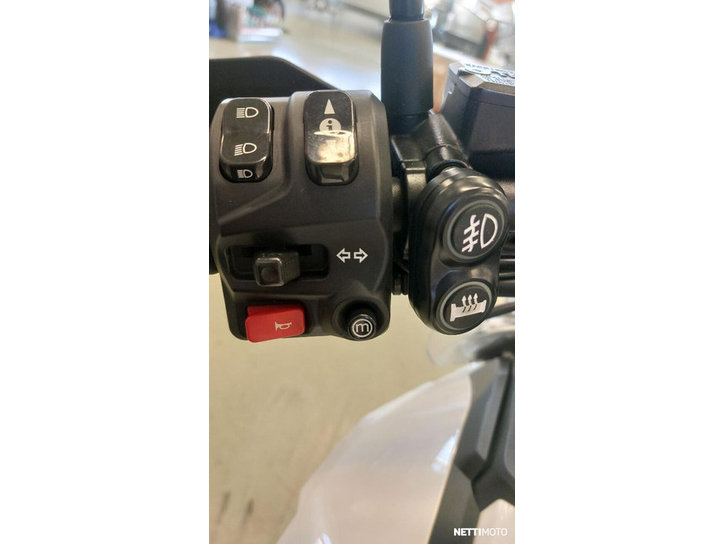 Moottoripyörä Triumph Tiger 2016 24512945