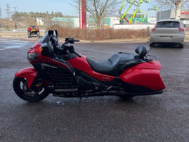 Moottoripyörä Honda GL 2016 24644031