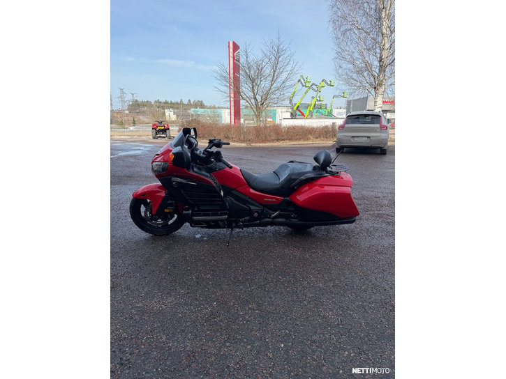 Moottoripyörä Honda GL 2016 24644031