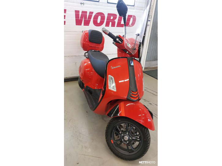 Skootteri Vespa GTS 2024 24718971