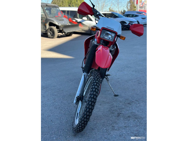 Moottoripyörä Honda XR 2001 24769764