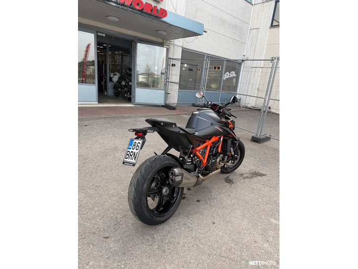 Moottoripyörä KTM 1390 Super Duke R Evo 2024 24822464