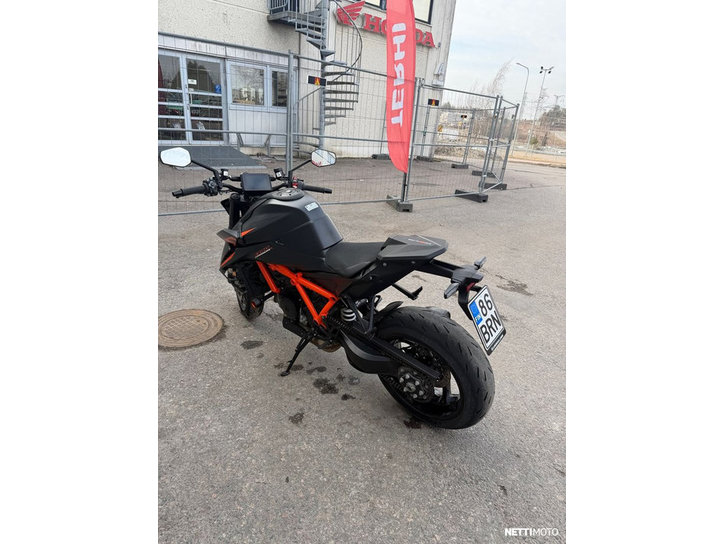 Moottoripyörä KTM 1390 Super Duke R Evo 2024 24822469