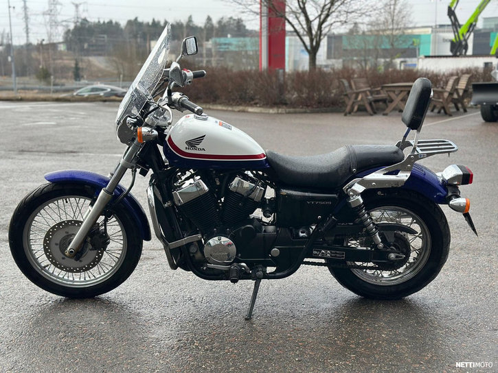 Moottoripyörä Honda VT 2012 24865863