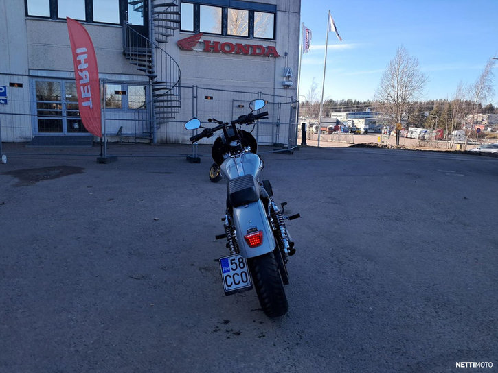 Moottoripyörä Harley-Davidson Sportster 2011 24885302