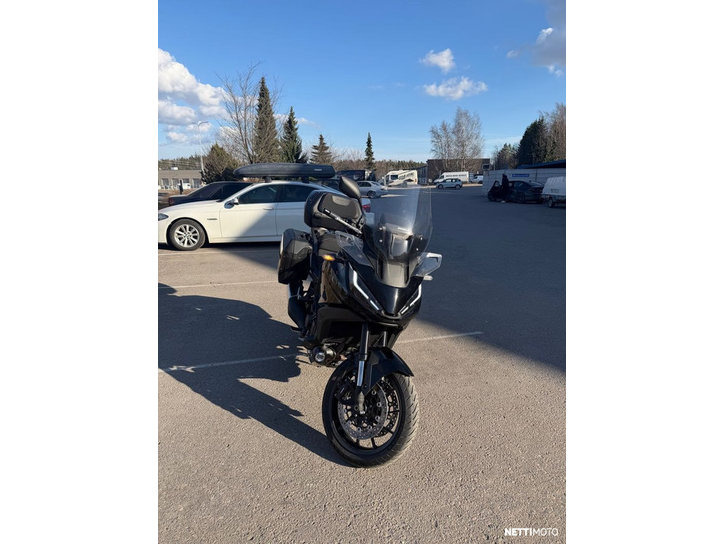 Moottoripyörä Honda NT 2022 24934855