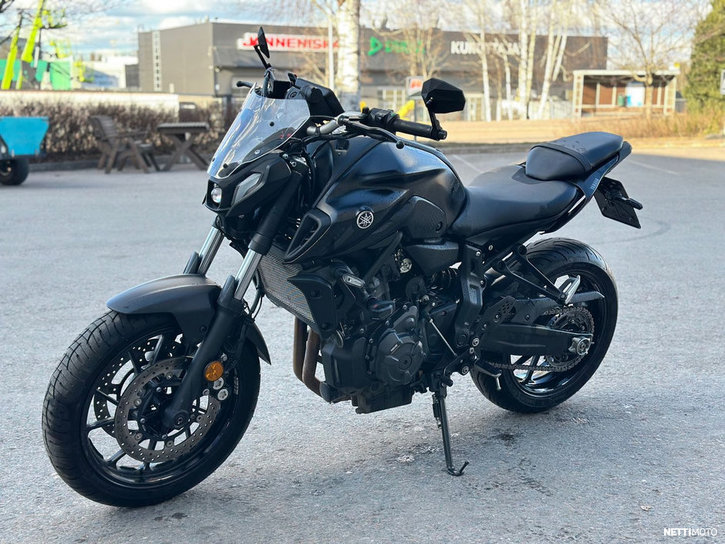 Moottoripyörä Yamaha MT-07 2023 24935224