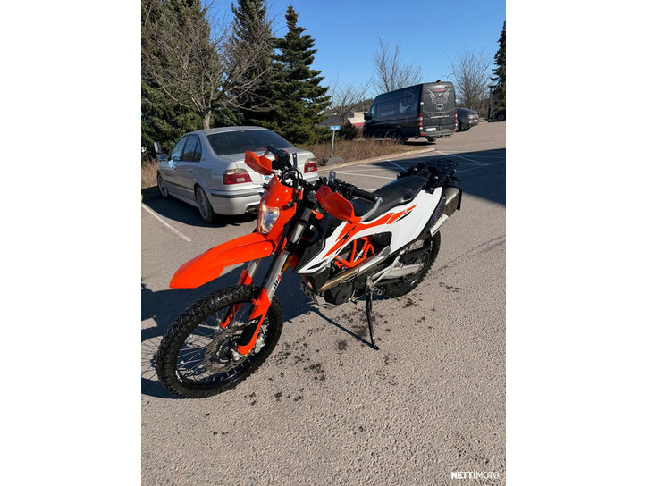 Moottoripyörä KTM 690 2020 24946080