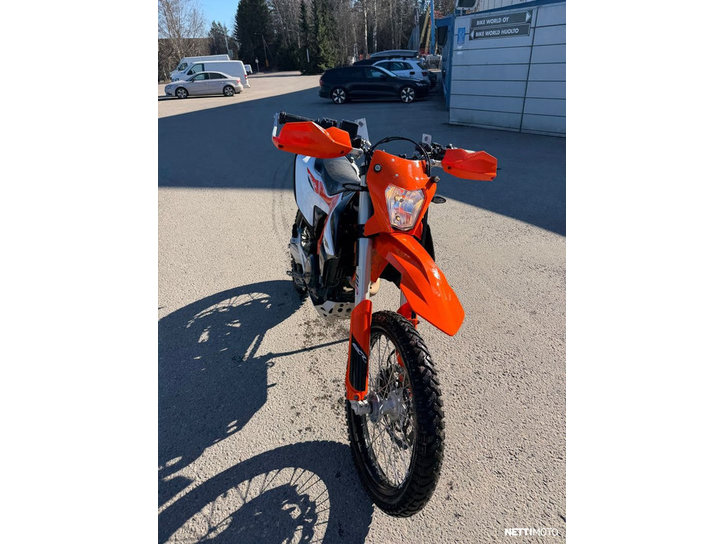 Moottoripyörä KTM 690 2020 24946085
