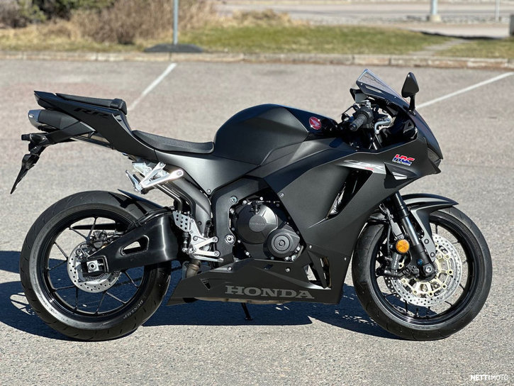 Moottoripyörä Honda CBR 2025 25028963
