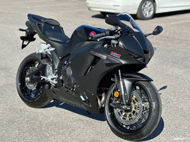 Moottoripyörä Honda CBR 2025 25028965