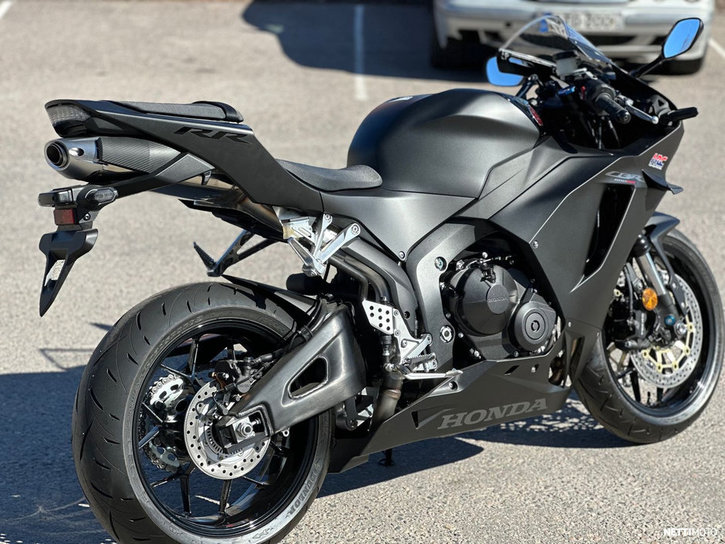 Moottoripyörä Honda CBR 2025 25028968