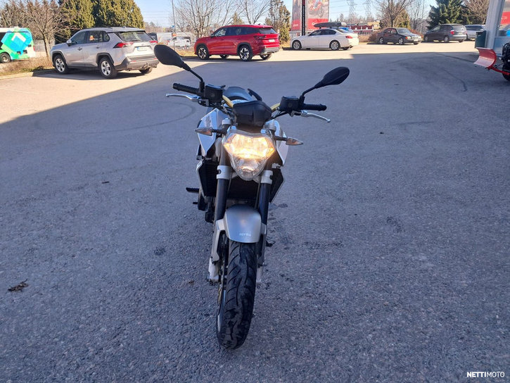 Moottoripyörä Aprilia Shiver 2009 25044343