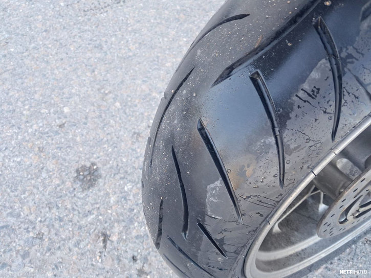 Moottoripyörä Aprilia Shiver 2009 25044346