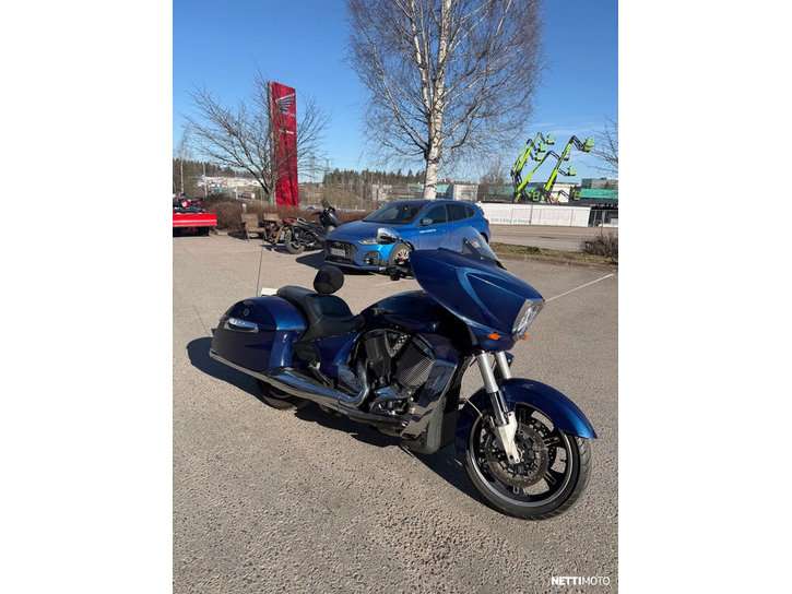 Moottoripyörä Victory Cross 2012 25054789