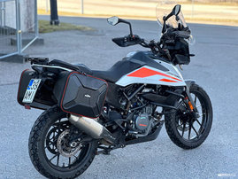 Moottoripyörä KTM 390 2021 25059256