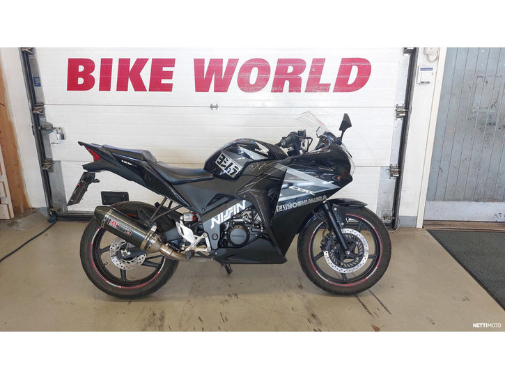 Moottoripyörä Honda CBR 2014 25093947