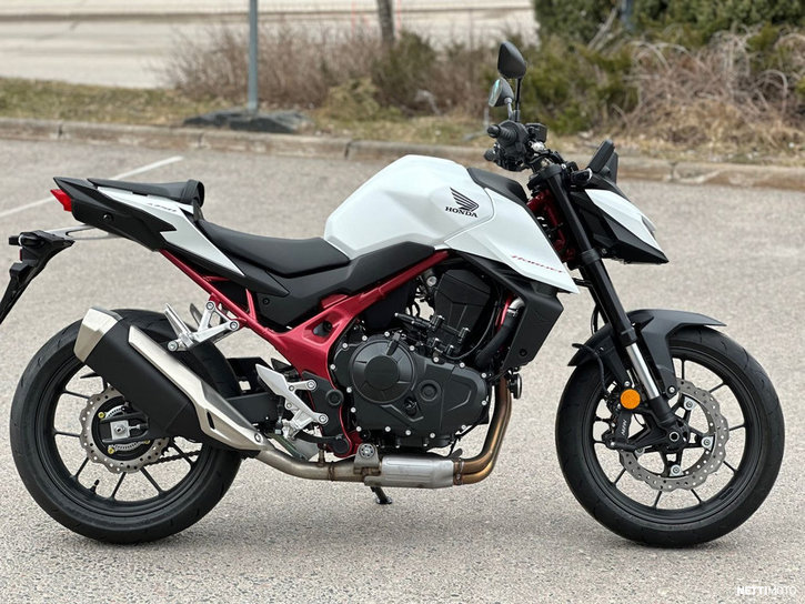 Moottoripyörä Honda CB 2025 25099723