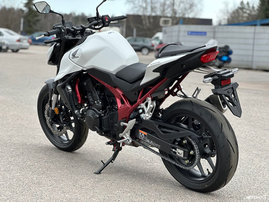 Moottoripyörä Honda CB 2025 25099736