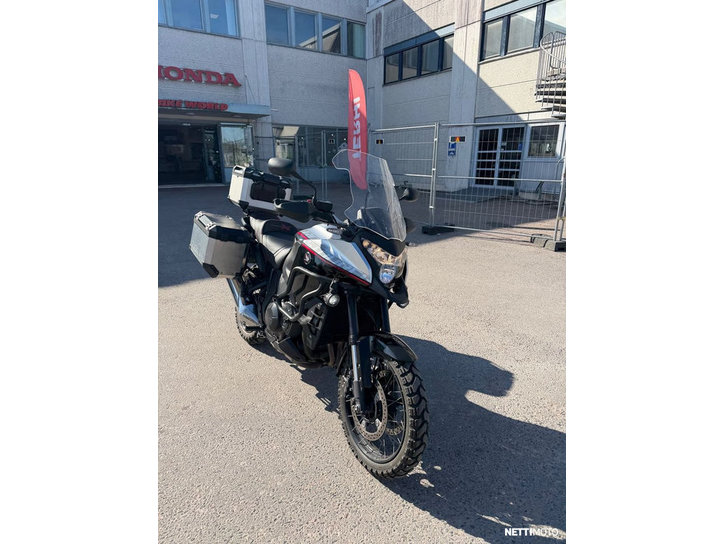 Moottoripyörä Honda VFR 2015 25109530