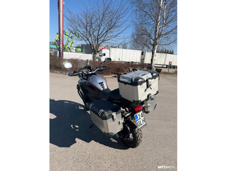 Moottoripyörä Honda VFR 2015 25109531