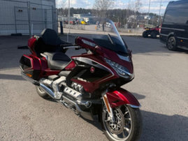 Moottoripyörä Honda GL 2018 25110654