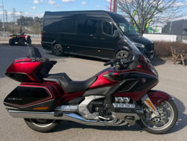 Moottoripyörä Honda GL 2018 25110657