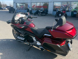 Moottoripyörä Honda GL 2018 25110661