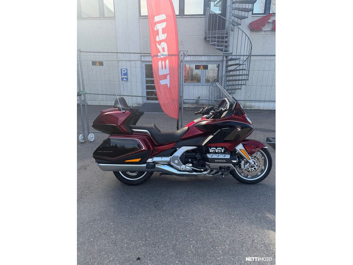 Moottoripyörä Honda GL 2018 25110670