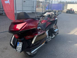 Moottoripyörä Honda GL 2018 25110671