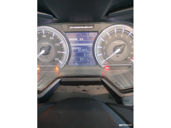 Skootteri Honda Forza 2023 25121479
