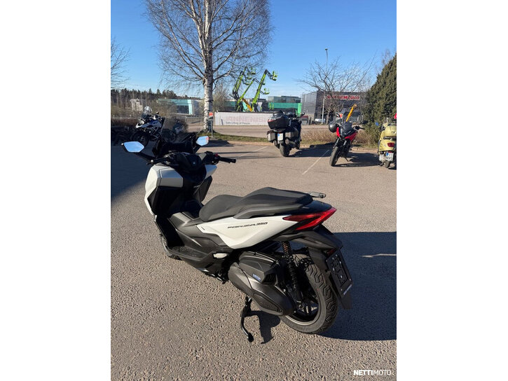 Skootteri Honda Forza 2025 25149876