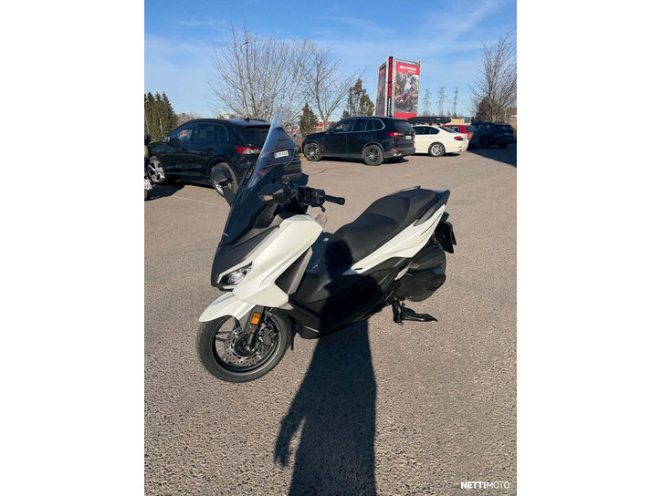 Skootteri Honda Forza 2025 25149878