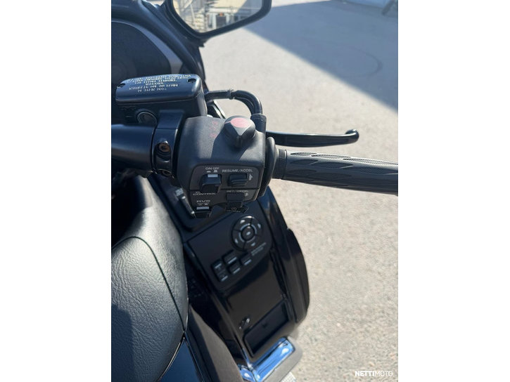 Moottoripyörä Honda GL 2007 25156436