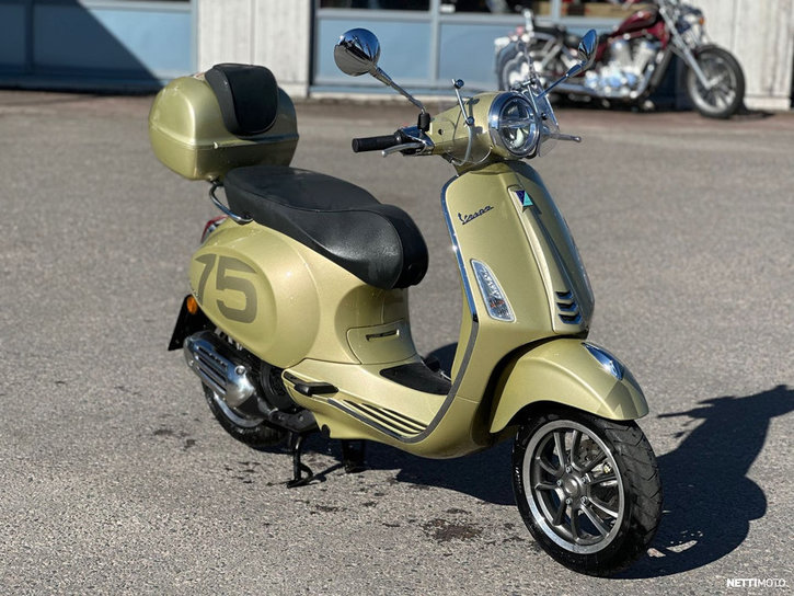 Skootteri Vespa Primavera 2022 25194725
