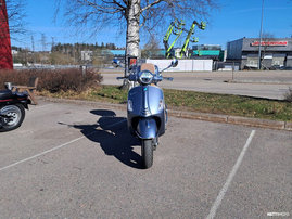 Skootteri Vespa GTS 2019 25196340