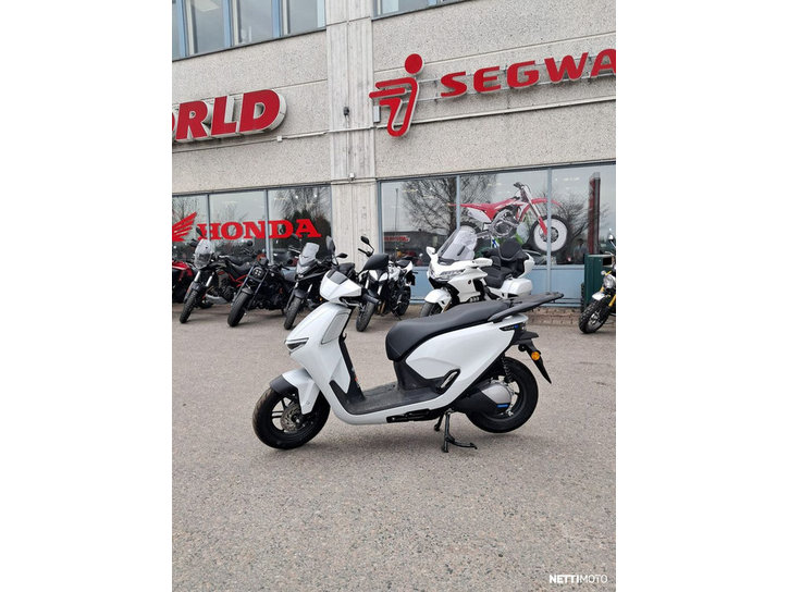 Skootteri Honda CUV e 2026 25207370