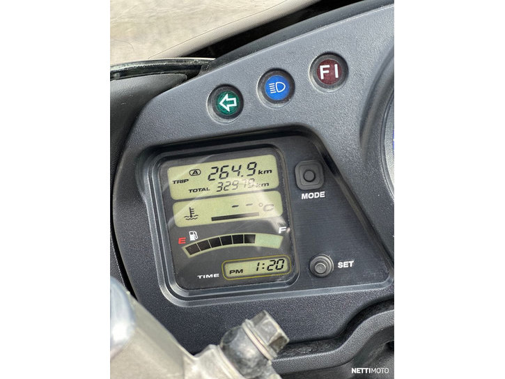 Moottoripyörä Honda CBR 2006 25220920