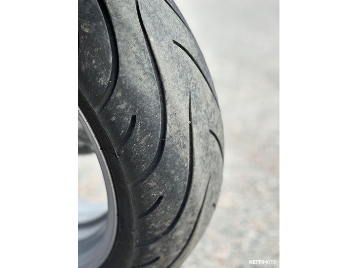 Moottoripyörä Honda CBR 2006 25220922