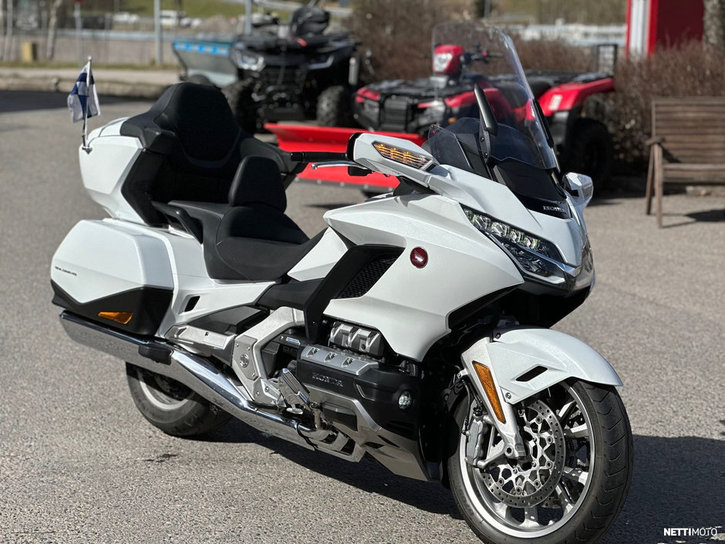 Moottoripyörä Honda GL 2022 25222055