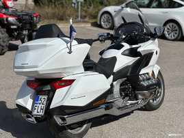 Moottoripyörä Honda GL 2022 25222059